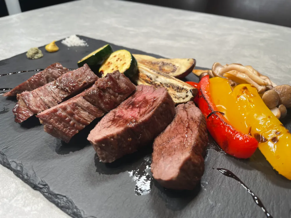 株式会社Sir clowds